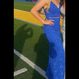 This prom dress is the perfect dress for the perfect evening